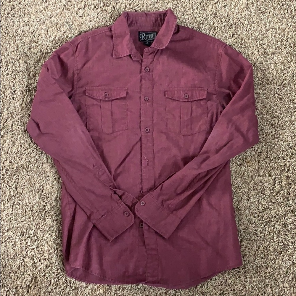MAROON RETROFIT CASUAL BUTTON DOWN